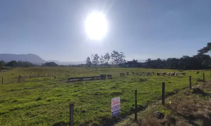 Terreno à venda no bairro Rio Bonito (Pirabeiraba) em Joinville/SC