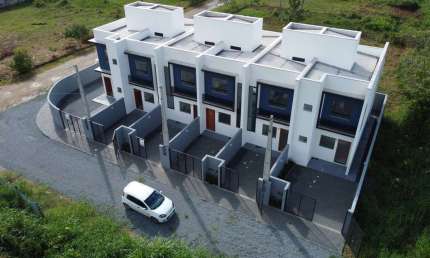 Casa com 2 quartos à venda na Rua Guaira, Ubatuba, São Francisco do Sul