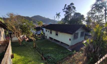 Terreno à venda na Rua Marquês de Pombal, 147, Iririú, Joinville