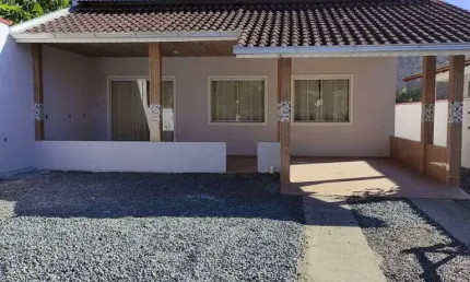 Residência Averbada, à venda em Joinville, no Bairro Vila Nova.