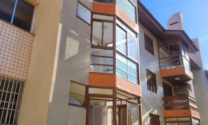 Excelente apartamento a 1 quadra da praia em Capão Novo