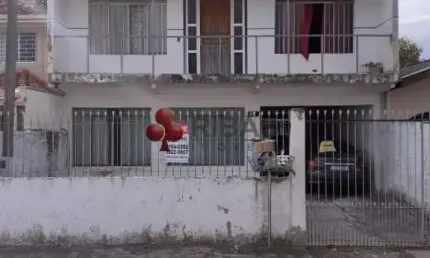 Casa com 4 quartos à venda na Rua Izabela Veiga Kulcheski, Cidade Industrial, Curitiba, 190 m2 por R$ 380.000