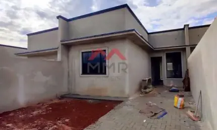 Casa com 3 quartos à venda na Shigemi Seima, Capela Velha, Araucária, 61 m2 por R$ 375.000