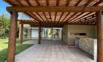Casa em condomínio fechado com 4 quartos à venda na Avenida Do Farol, Praia do Forte, Mata de São João, 290 m2 por R$ 3.400.000