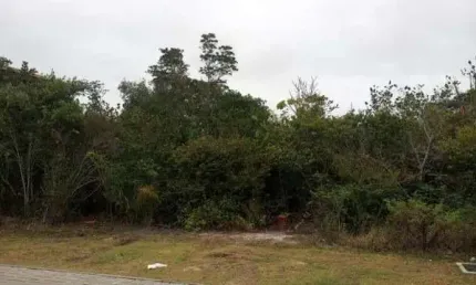 Terreno à venda na av. do farol, s/n - açu da torre, praia do forte, mata de são joão por r$ 897.000