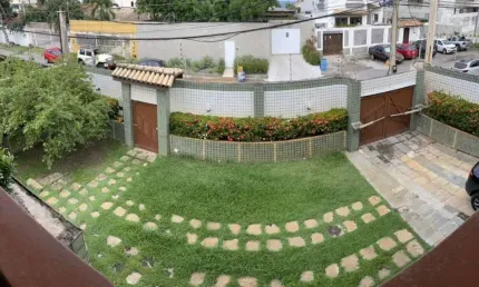Casa em condomínio fechado com 5 quartos à venda na Rua Vinícius de Morais, Itapuã, Salvador, 890 m2 por R$ 2.200.000