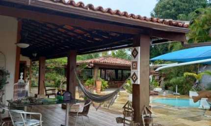Casa em condomínio fechado com 5 quartos à venda na Rua Eliomar Herwans de Souza, Portão, Lauro de Freitas, 1500 m2 por R$ 1.100.000
