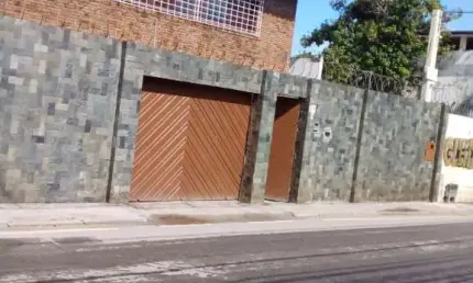 Casa com 4 quartos à venda na Rua da Ilha, Itapuã, Salvador, 368 m2 por R$ 620.000
