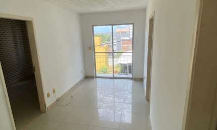 Apartamento com 3 quartos à venda na Avenida Professor Theócrito Batista, Caji, Lauro de Freitas, 50 m2 por R$ 175.000