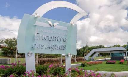 Casa em condomínio fechado com 3 quartos à venda na Avenida Luiz Tarquínio Pontes, Centro, Lauro de Freitas, 4000 m2 por R$ 2.500.000