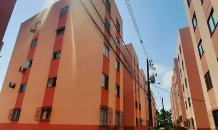 Apartamento com 2 quartos à venda na Avenida Santo Amaro de Ipitanga, Vida Nova, Lauro de Freitas, 49 m2 por R$ 115.000