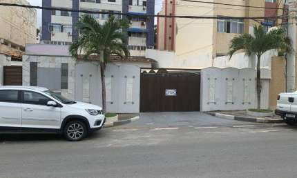 Barracão / Galpão / Depósito para alugar na Rua Coronel Durval Mattos, 181, Costa Azul, Salvador, 700 m2 por R$ 15.000