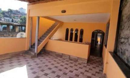 Casa com 3 quartos à venda na Avenida Heitor Dias, Cidade Nova, Salvador por R$ 210.000