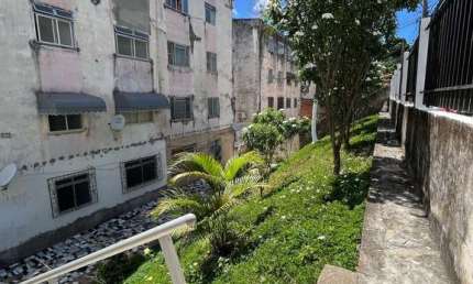Apartamento com 2 quartos à venda na Rua Jornalista Regina Célia Santana Dias, Canabrava, Salvador, 52 m2 por R$ 125.000