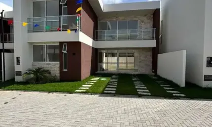 Casa em condomínio fechado com 4 quartos à venda na Rua Carlos Conceição, Buraquinho, Lauro de Freitas, 136 m2 por R$ 965.000