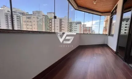 Apartamento no Centro com 242m² privativos com 2 vagas livres + Hobbox