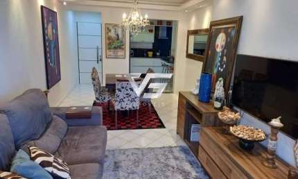 APARTAMENTO COM ÓTIMA LOCALIZAÇÃO NO CENTRO DE FLORIANÓPOLIS