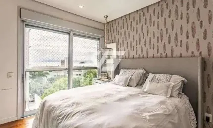 Apartamento Semi Mobiliado com 218m² privativos, Vista Mar e Panorâmica no João Paulo. 3 Suítes, 3 vagas, sacada gourmet com churrasqueira à carvão, s