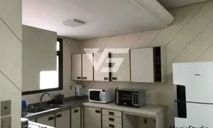 Casa no centro de florianopolis com 445 m² privativos 4 vagas garagem