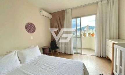 APARTAMENTO DUPLEX NO CENTRO SEMIMOBILIADO COM 1 VAGA