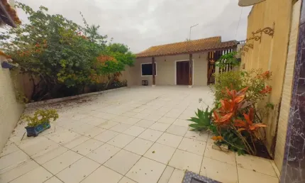 Casa a 100 metros do mar  itanhaém-sp com acabamento maravilhoso r$425.000,00