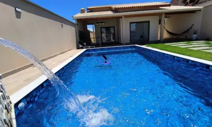 Casa com piscina  lado praia  3 quartos r$899mil 200 metros da praia