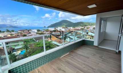 Cobertura no Itaguá com 3 dormitórios sendo 2 suítes,sala 2 ambientes,cozinha,varanda gourmet com churrasqueira,vista para o mar