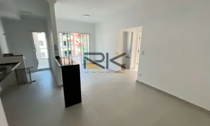 Apartamento nas toninhas com 2 dormitórios sendo 1 suíte,1 vaga de garagem,varanda gourmet com churrasqueira,sala 2 ambientes