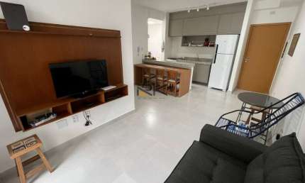 APARTAMENTO PRAIA GRANDE com 2 dormitórios sendo 1 suíte,1 vaga de garagem,varanda gourmet com churrasqueira