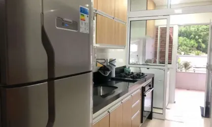 APARTAMENTO NAS TONINHAS COM 2 DORMITÓRIOS SENDO 1 SUÍTE,SALA 2 AMBIENTES,VARANDA GOURMET COM CHURRASQUEIRA