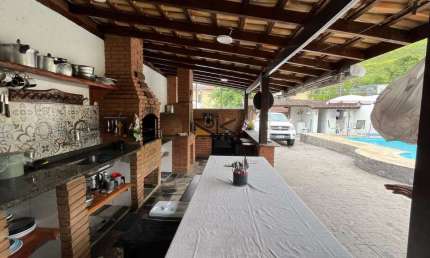 Casa com 4 quartos para alugar na Rua Anhanguera, 75, Perequê Açu, Ubatuba