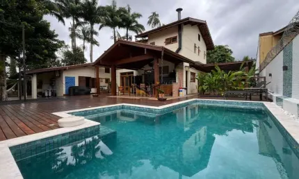 CASA À VENDA NO PARQUE VIVAMAR COM 4 DORMITÓRIOS SENDO 2 SUÍTES,COZINHA,VARANDA GOURMET