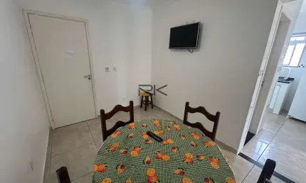 Apartamento à venda com sala,cozinha,2 dormitórios,1 banheiro,70 metros da praia