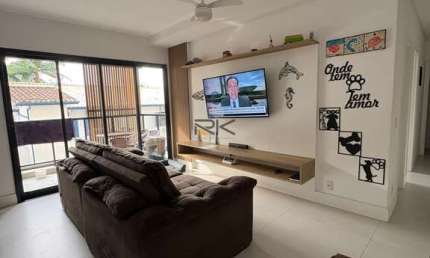 Apartamento à venda na praia da Enseada com 2 dormitórios,sala 2 ambientes,cozinha e varanda gourmet