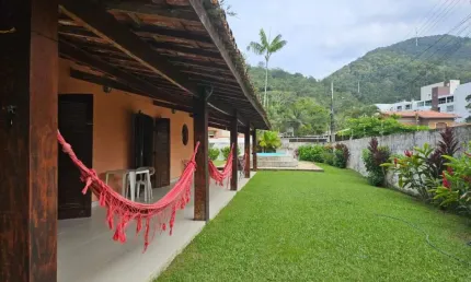 Casa á venda nas toninhas com 5 dormitórios sendo 3 suítes,varanda e piscina