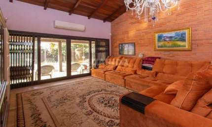 Casa Residencial/Sobrado para aluguel com 4 quartos e 4 vagas de garagem, Jardim Itu Sabará - Porto Alegre/RS
