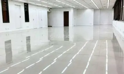 Conjunto comercial à locação no centro da cidade – 221m²