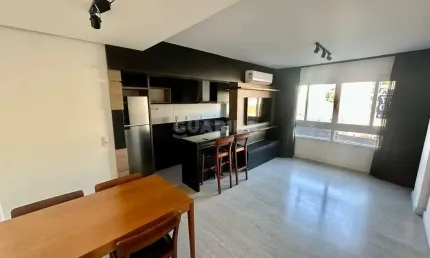 Apartamento com 2 dormitórios, sendo 1 suíte, e 2 vagas de garagem no bairro Rio Branco
