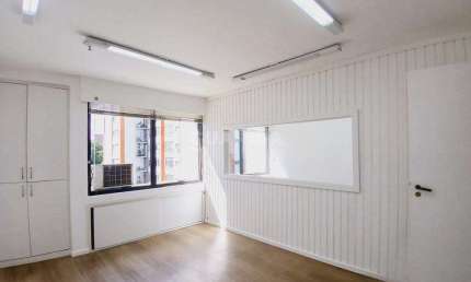 Conjunto/Sala Comercial para aluguel, 1 vaga, Rio Branco - Porto Alegre/RS