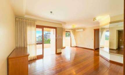 Amplo Apartamento Semimobiliado com 179 m² na Carlos Trein!
