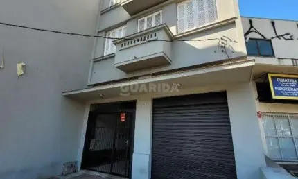 Aártamento com 6 quartos, 1 suíte, e 4 vagas de garagem no bairro Santana