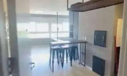 Apartamento estilo Loft com 1 vaga de garagem no bairro Central Park
