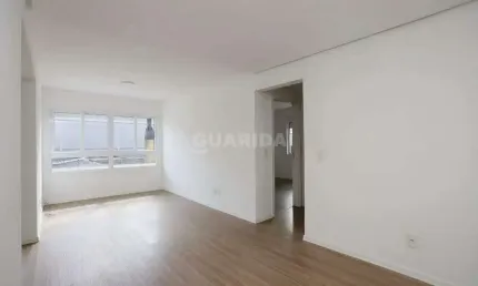 Apartamento com 2 dormitórios, sendo 1 suíte, no bairro Petropólis