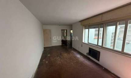 Apartamento com 2 dormitórios no bairro Moinhos de Vento