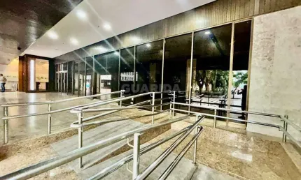 Ponto comercial para alugar na Rua dos Andradas, Centro Histórico, Porto Alegre