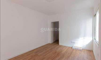 Apartamento com 1 dormitório no bairro Centro Histórico