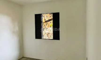 Casa residencial com 2 dormitórios e 3 vagas de garagem no bairro Agronomia