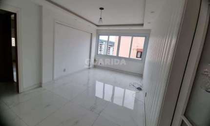 Apartamento no estilo cobertura com 2 dormitórios no bairro Petrópolis