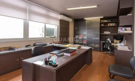 Sala comercial para alugar na Praça Osvaldo Cruz, Centro Histórico, Porto Alegre