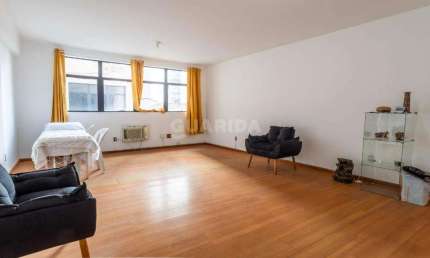 Sala comercial para alugar na Rua Açores, Passo da Areia, Porto Alegre